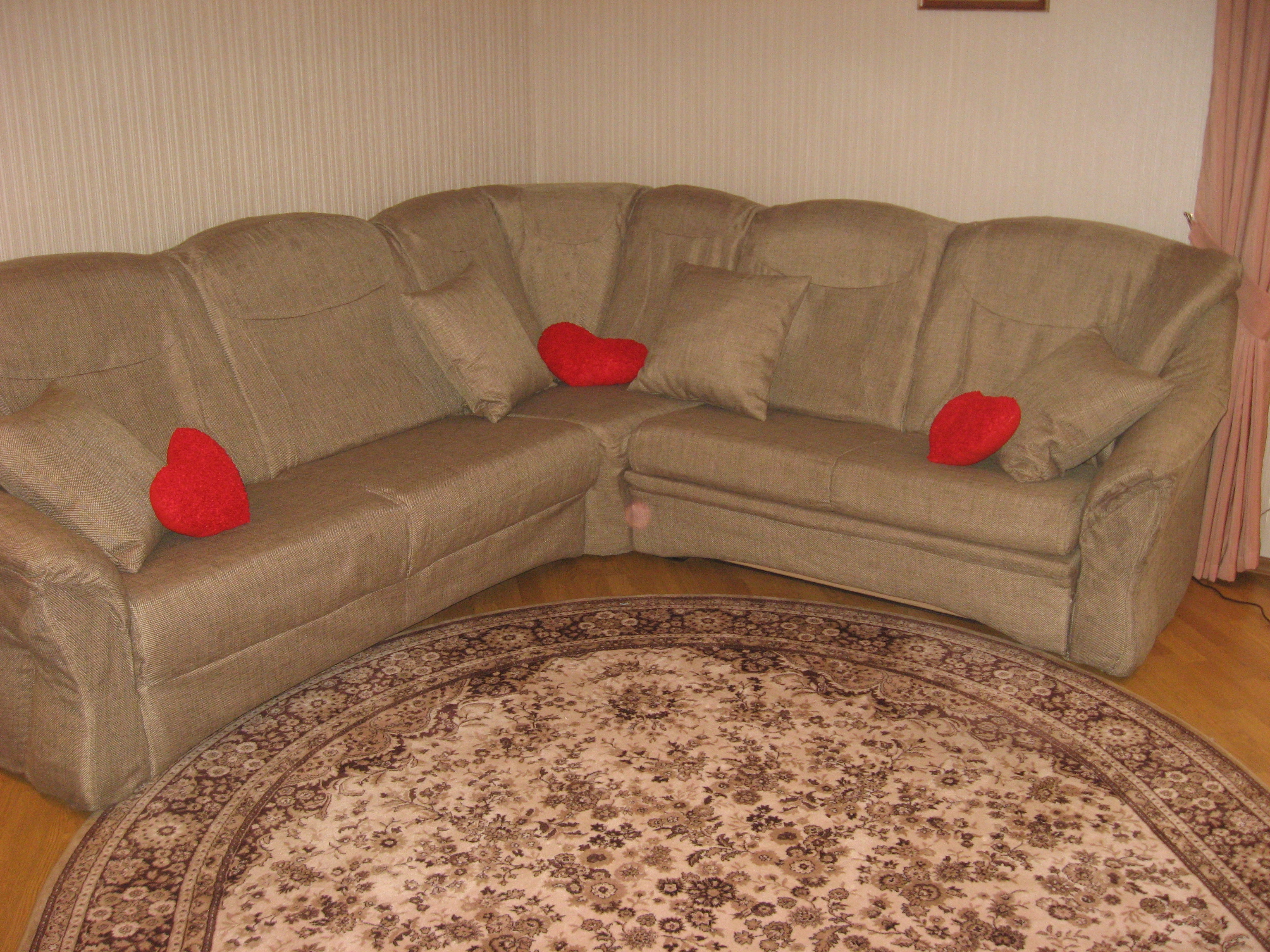 Пошив чехлов на 4-х местный диван на заказ в Москве
